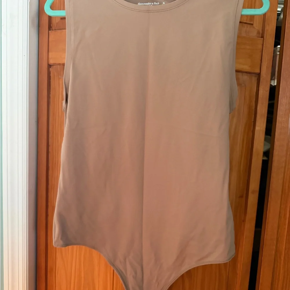 NWT Abercrombie  & Fitch Beige  Bodysuit - Picture 2 of 4